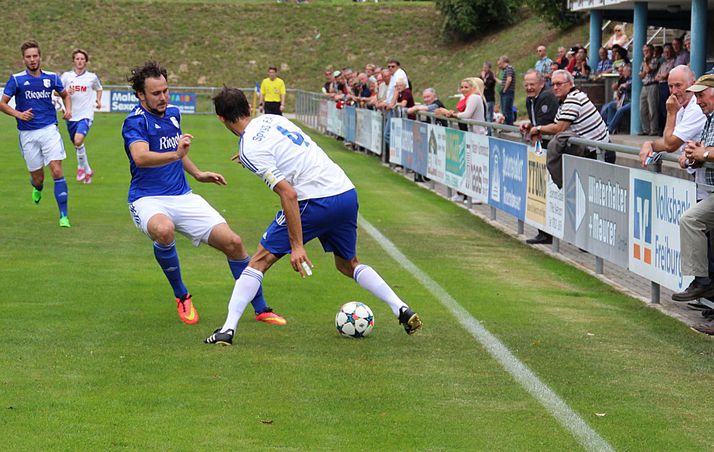 Katz- und Mausspiel nach dem zweiten Treffer